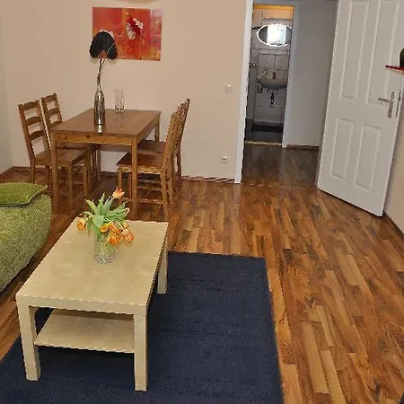 Dresden-altstadt-neustadt-3-raum-fewo-l11 Apartman