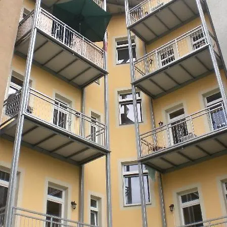 Dresden-altstadt-neustadt-3-raum-fewo-l11